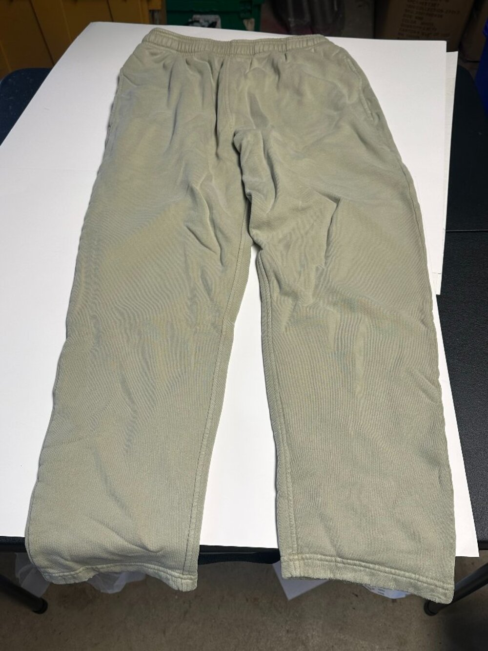 YELLOW LABEL BODEGA SWEAT PANTS PISTACHIO MEDIUM